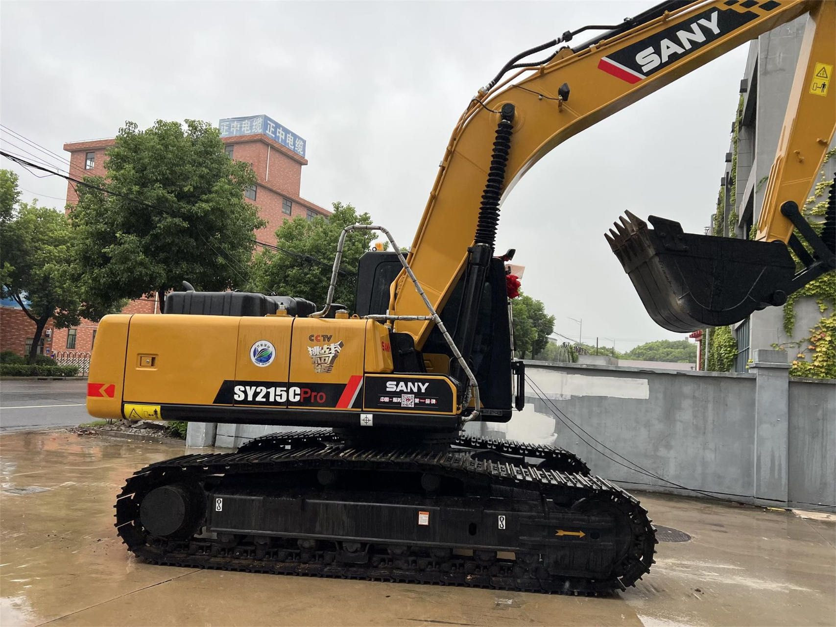 low hours 2021 year used China brand original Sany 215c excavator secondhand excavators