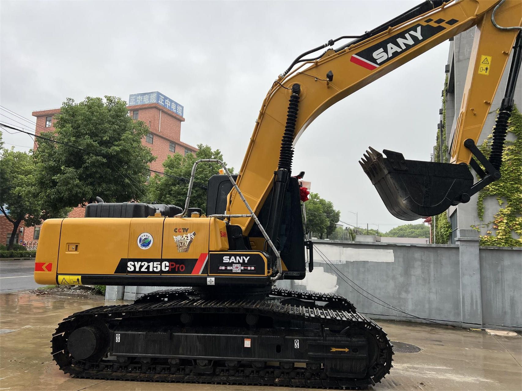 secondhand China brand original Sany 215c excavator used excavators